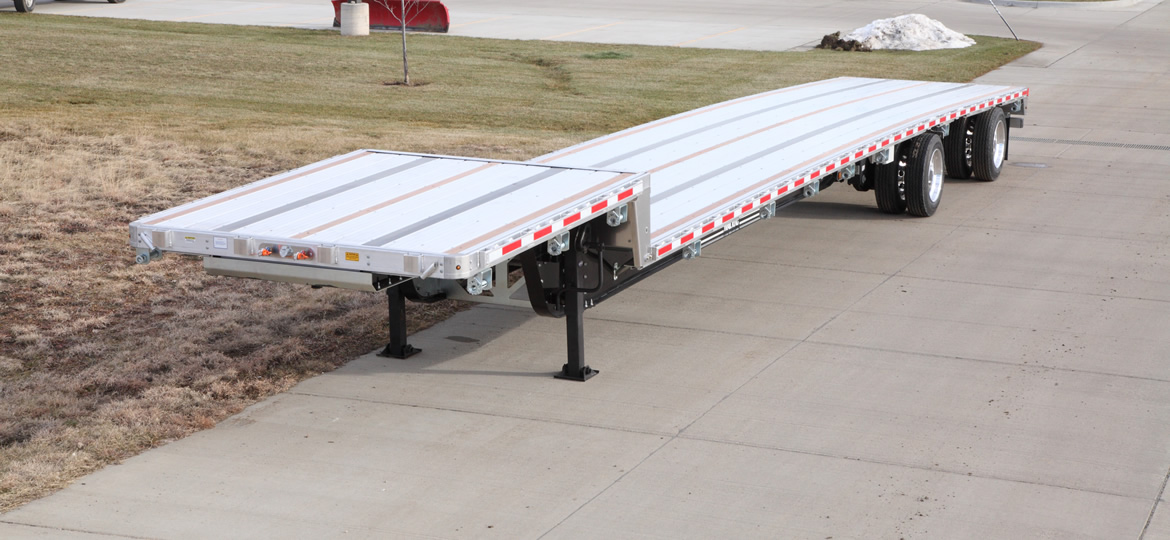 TrailKing Steel-Aluminum Step Deck