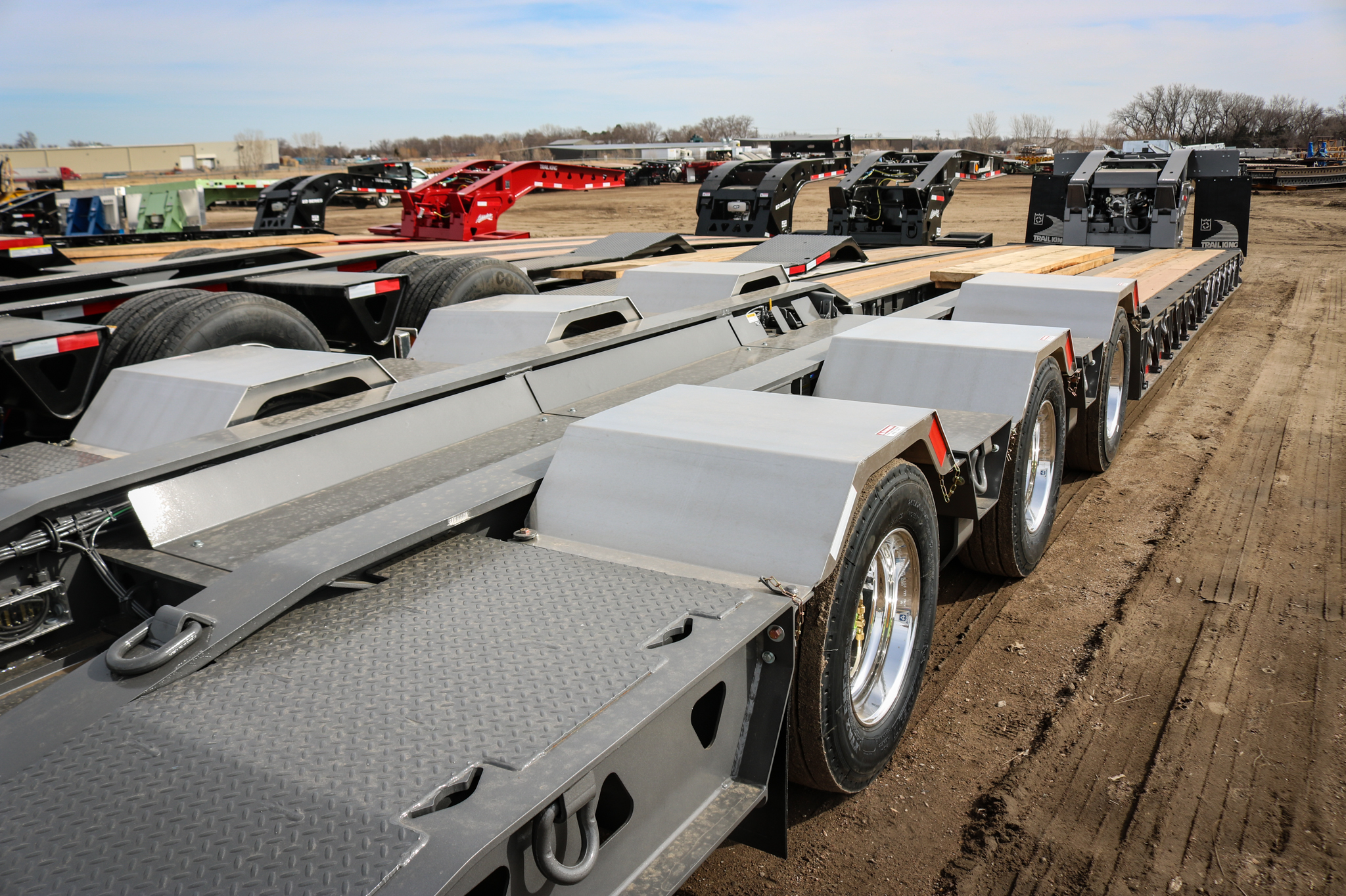 TrailKing TKHDG Hydraulic Detachable Gooseneck