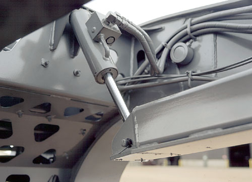 TrailKing Hydraulic Detachable Gooseneck