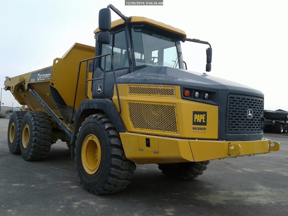 2019 John Deere 260E