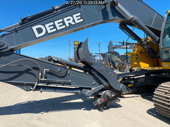 2019 John Deere 345GLC