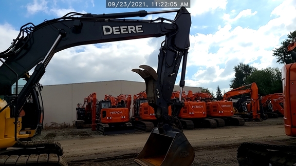 2019 John Deere 245G