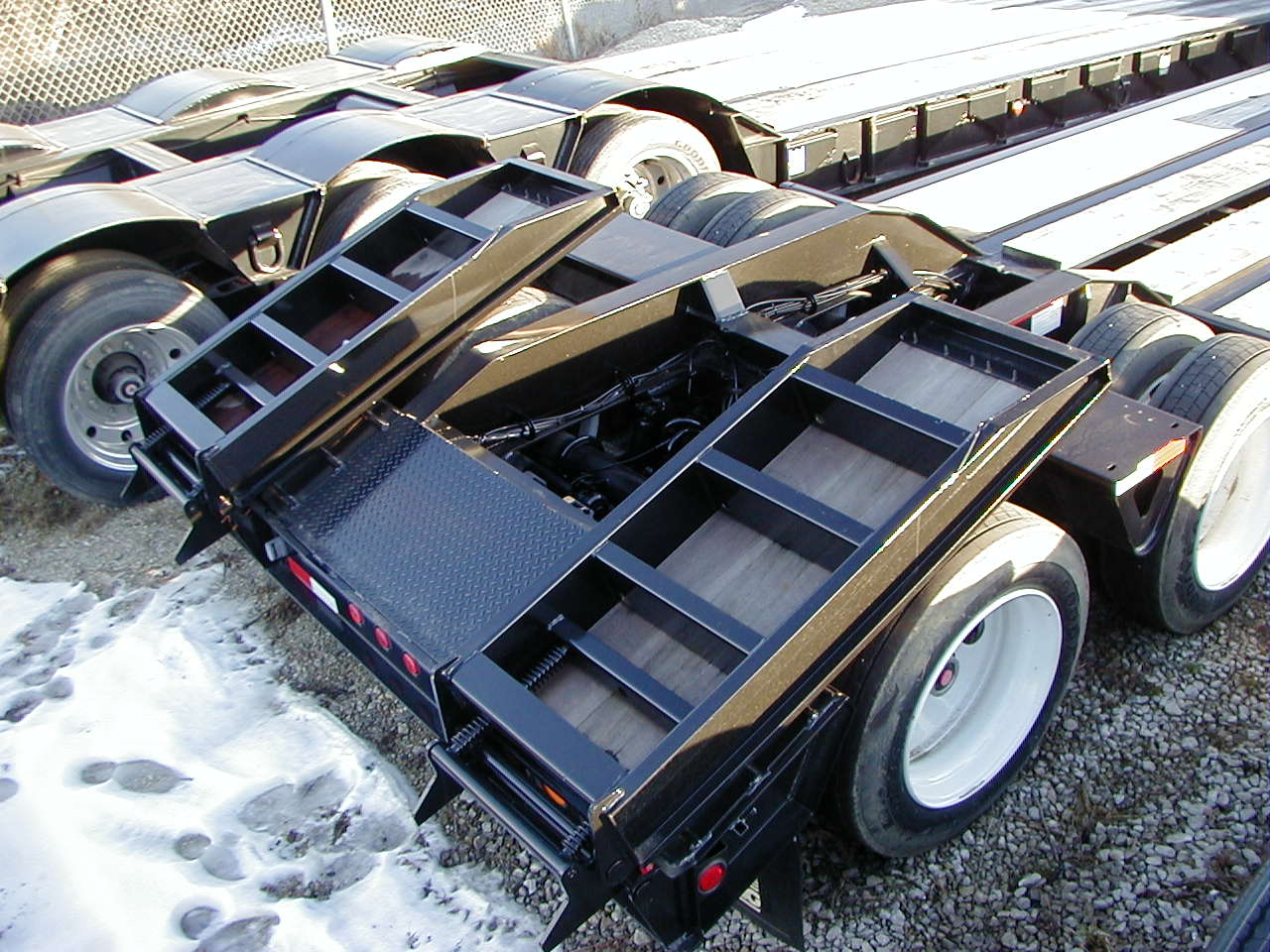 TrailKing TKHDG Hydraulic Detachable Gooseneck