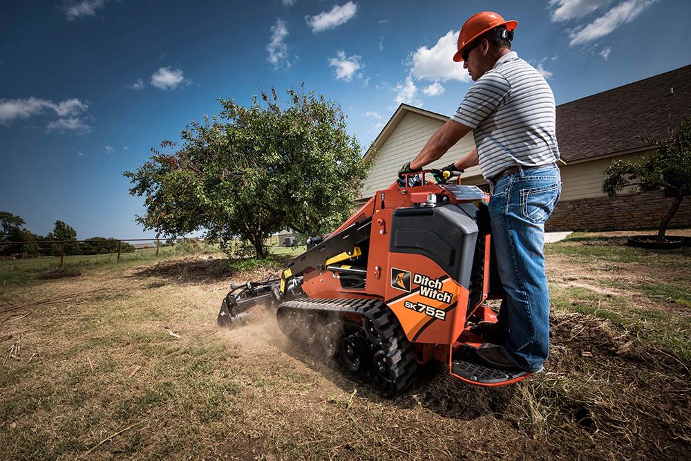 Ditch Witch SK752 Mini Skid Steer