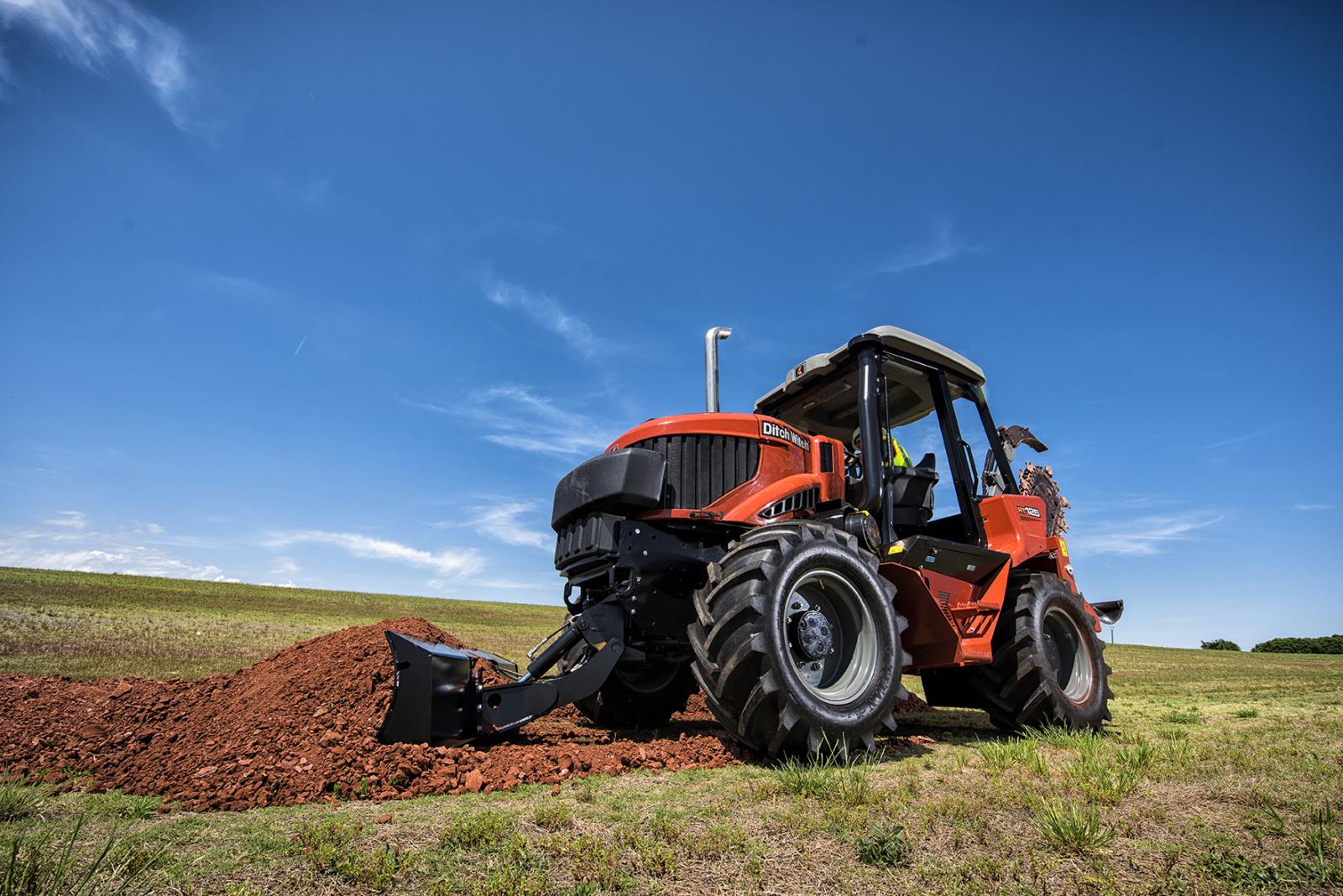 Ditch Witch RT125 RIDE-ON TRENCHER