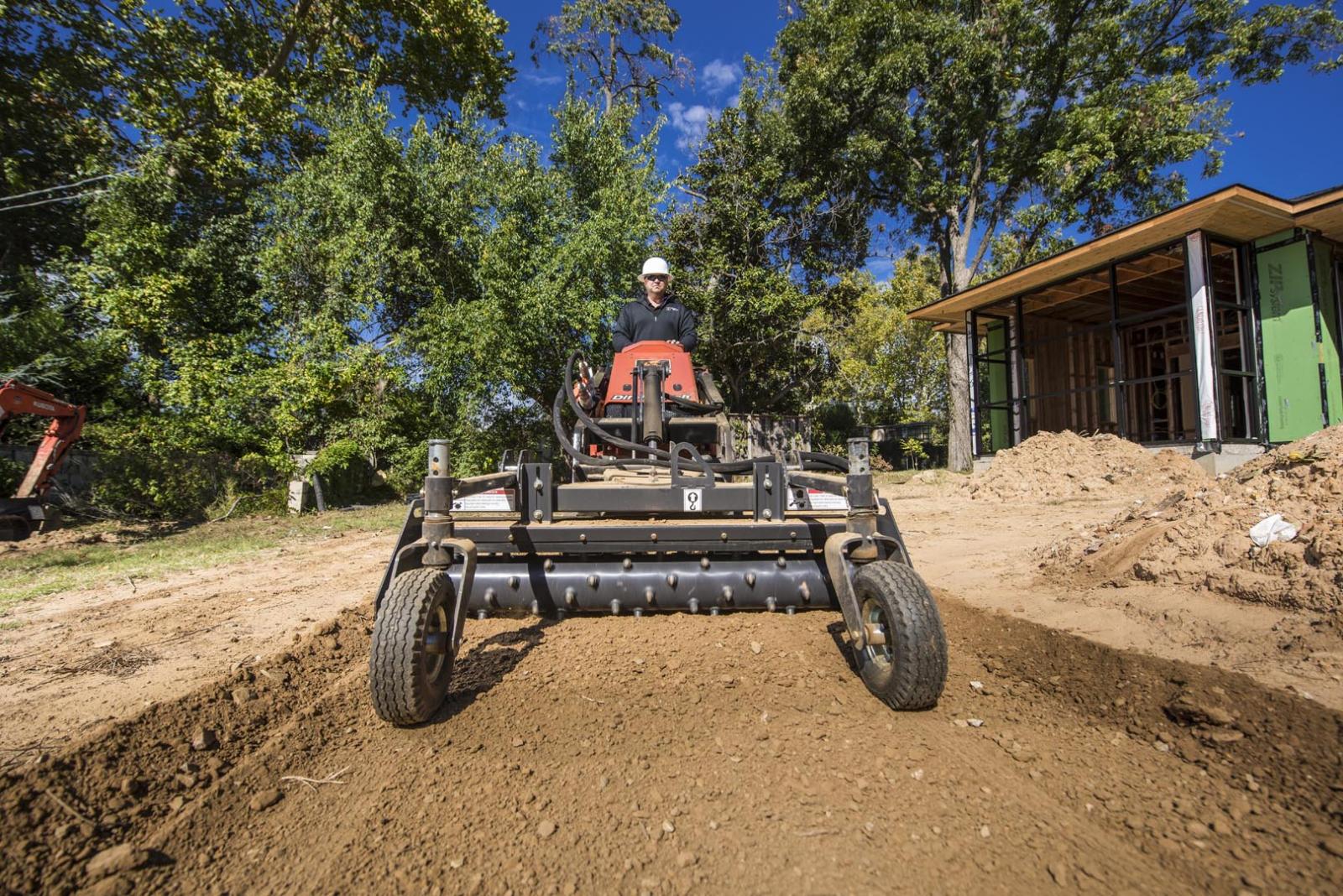 Ditch Witch SK600 Mini Skid Steer