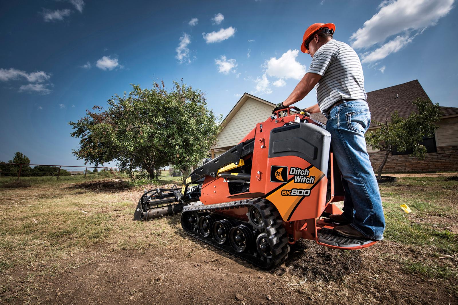 Ditch Witch SK800 Mini Skid Steer