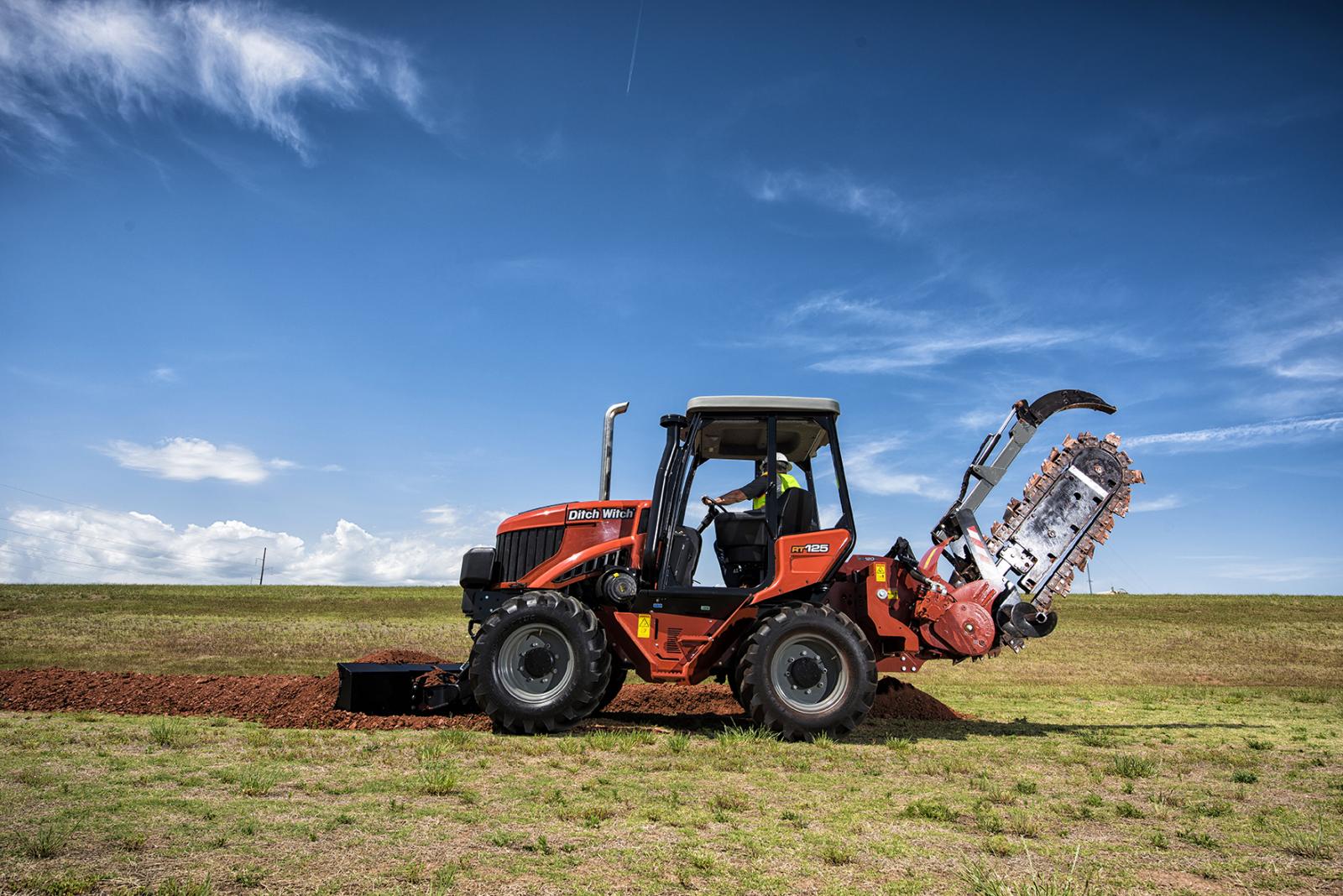 Ditch Witch RT125 RIDE-ON TRENCHER