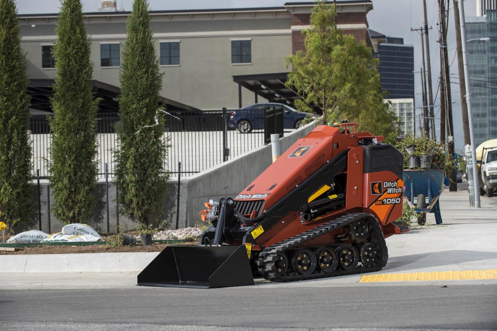 Ditch Witch SK1050 MINI SKID STEER