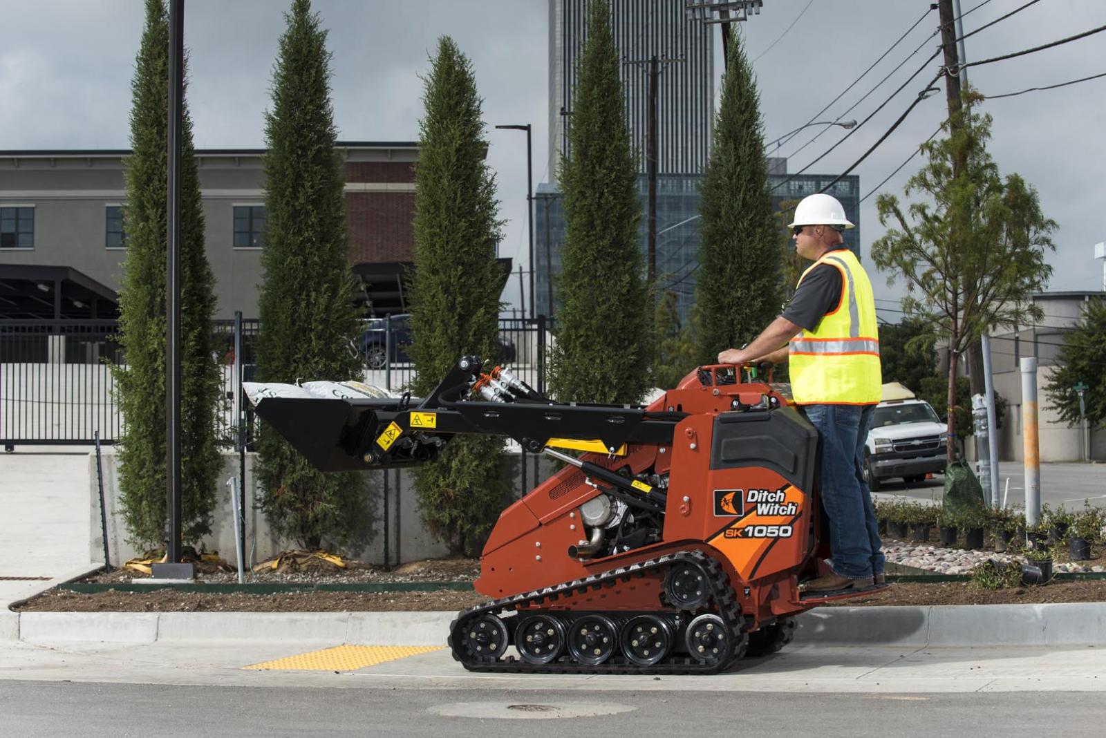 Ditch Witch SK1050 MINI SKID STEER