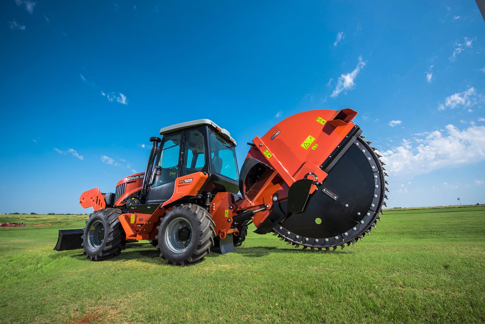 Ditch Witch RT125 RIDE-ON TRENCHER