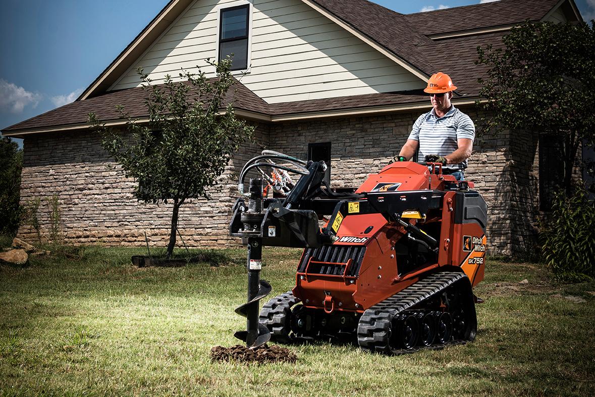 Ditch Witch SK752 Mini Skid Steer