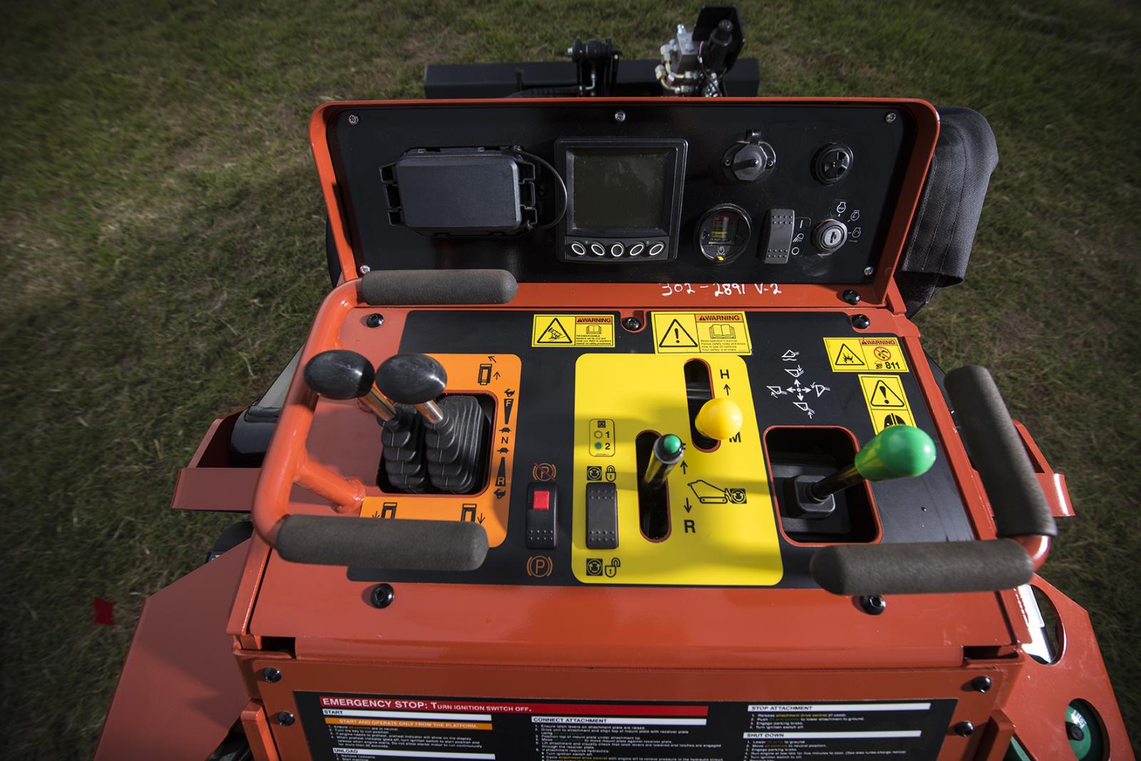 Ditch Witch SK1550 Mini Skid Steer