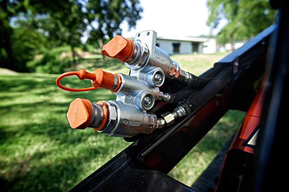 Ditch Witch SK752 Mini Skid Steer