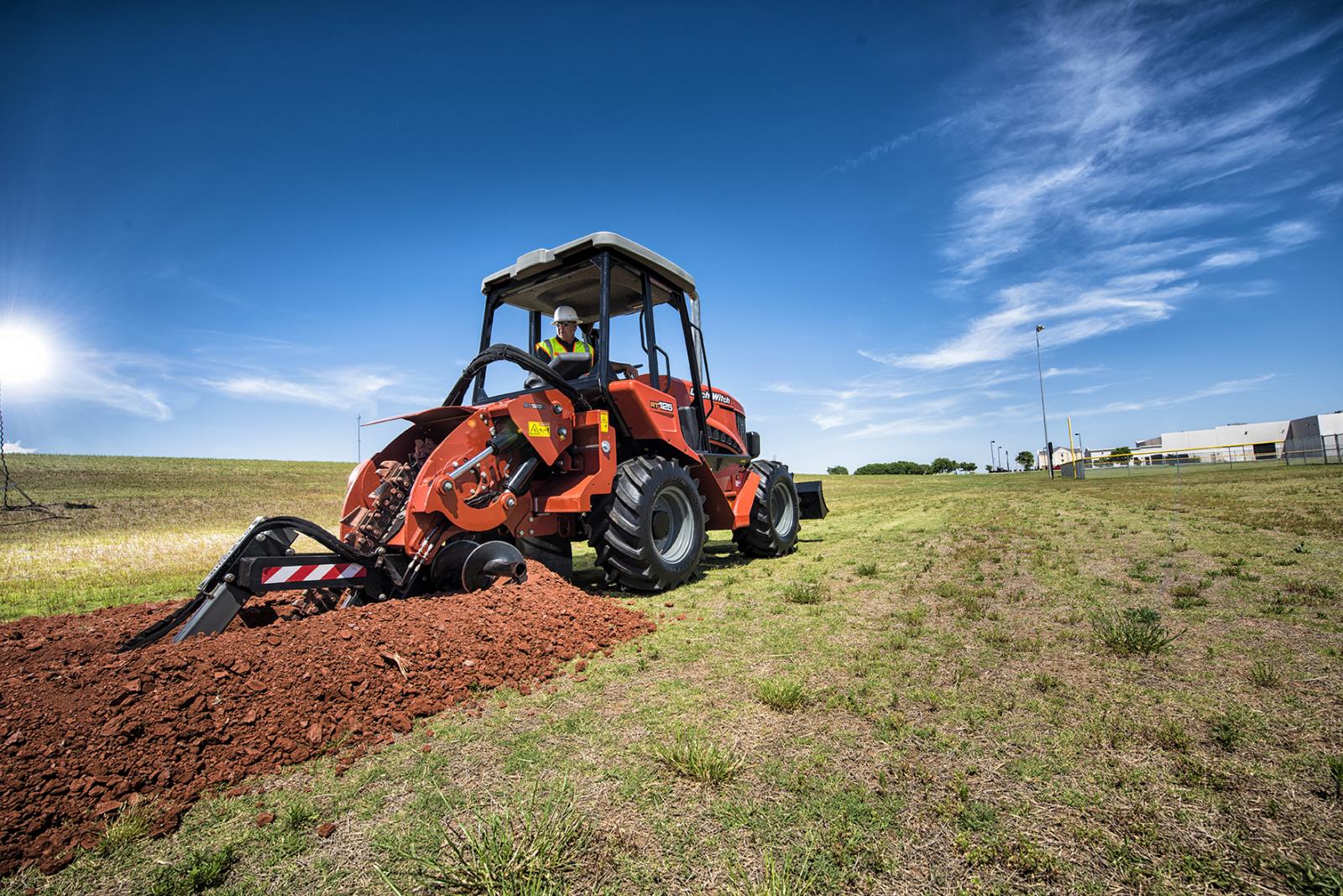 Ditch Witch RT125 RIDE-ON TRENCHER