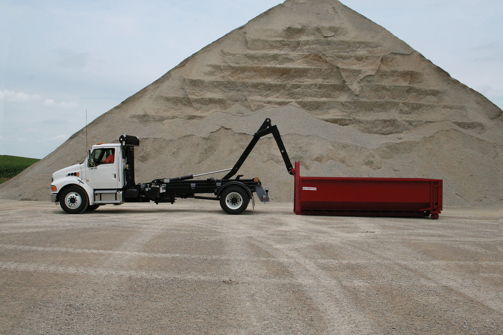 Stellar Industries 24,000 Shuttle Hooklift