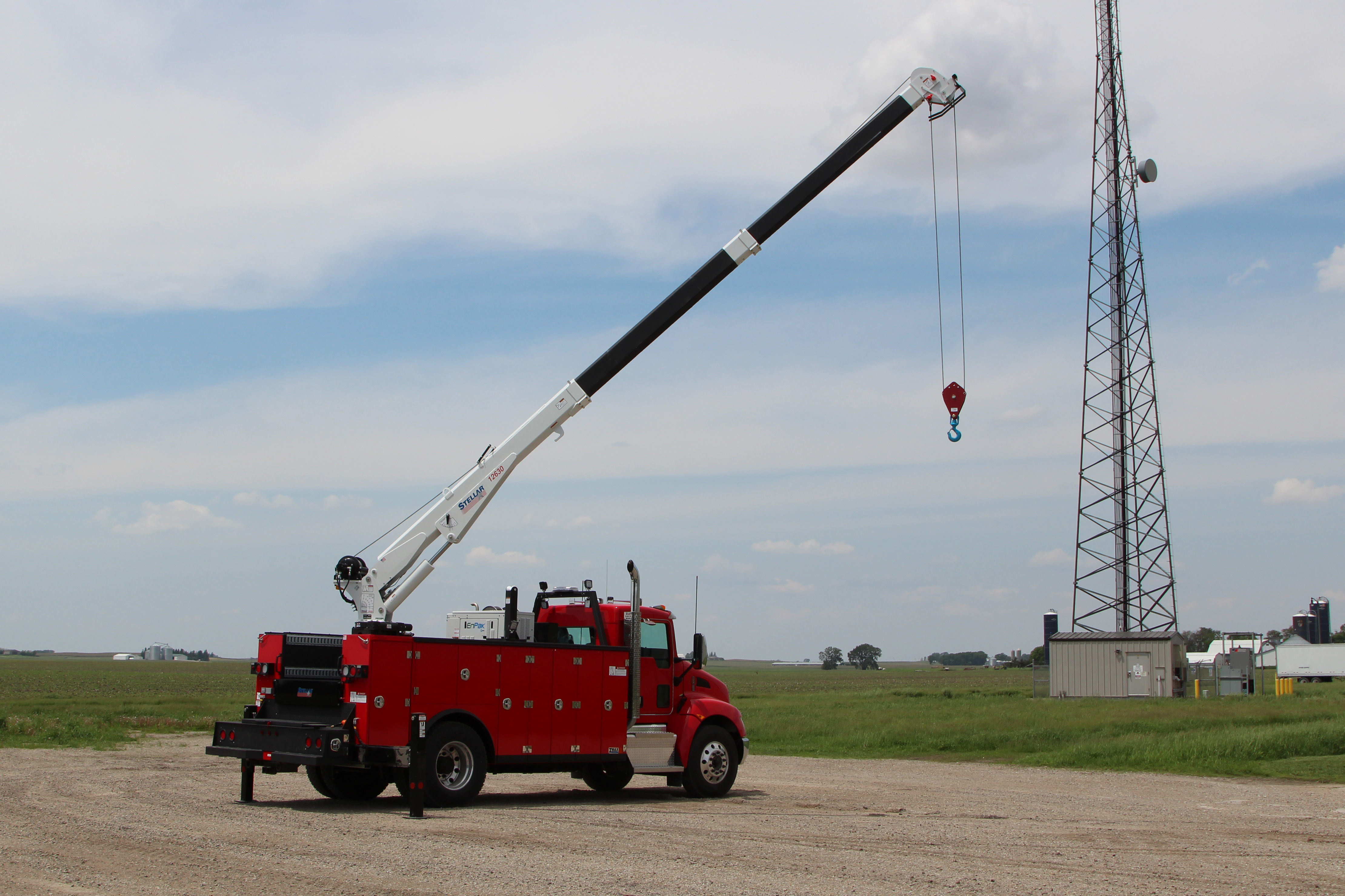Stellar Industries 12630 Telescopic Service Cranes