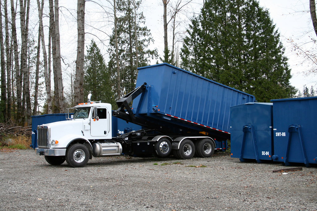 Stellar Industries 20,000 Shuttle Hooklift