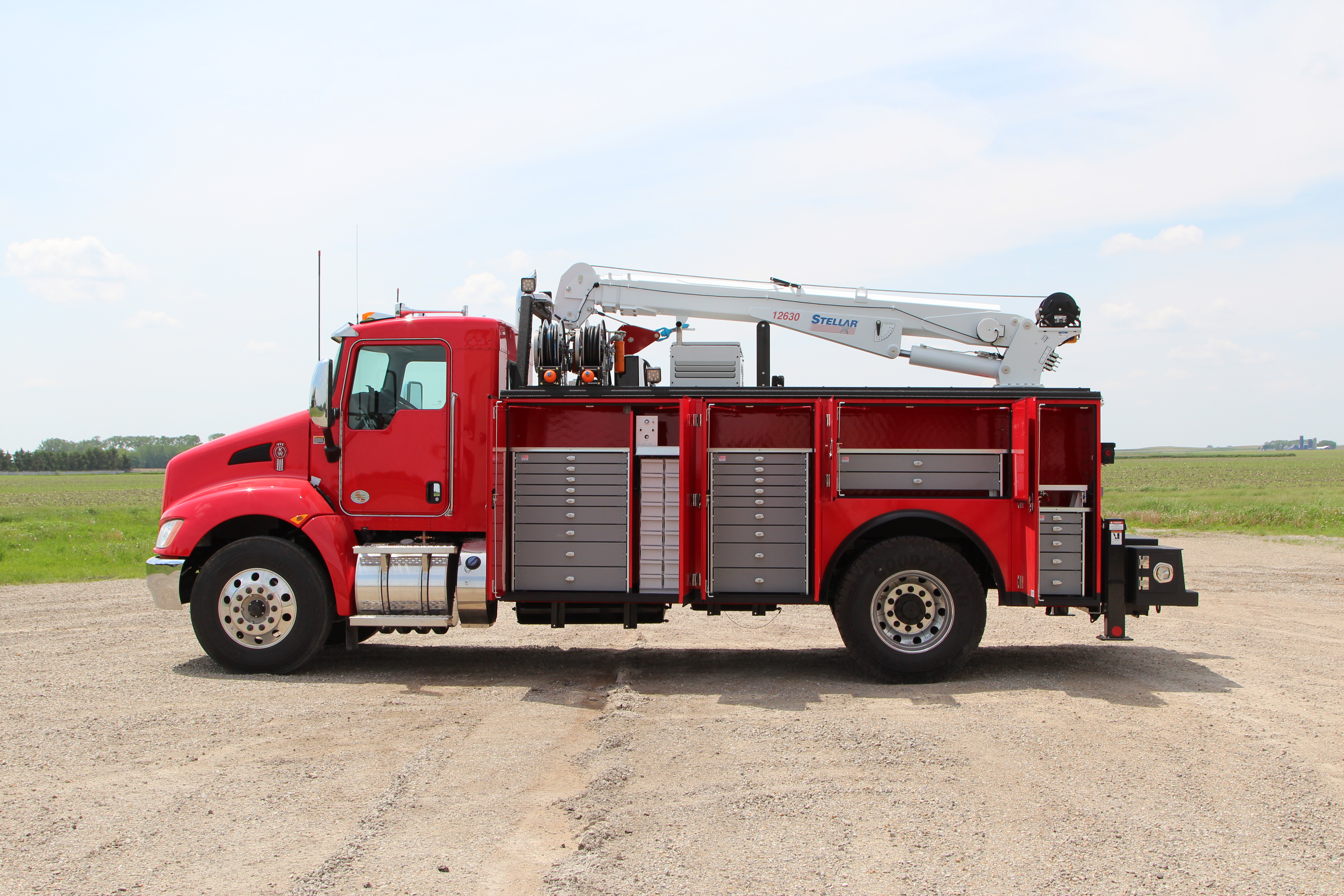 Stellar Industries 12630 Telescopic Service Cranes