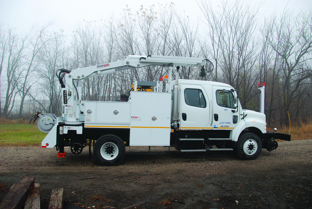 Stellar Industries 6000MH Railroad and Sign Truck Crane