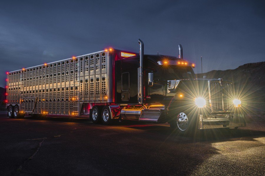 Kenworth W990