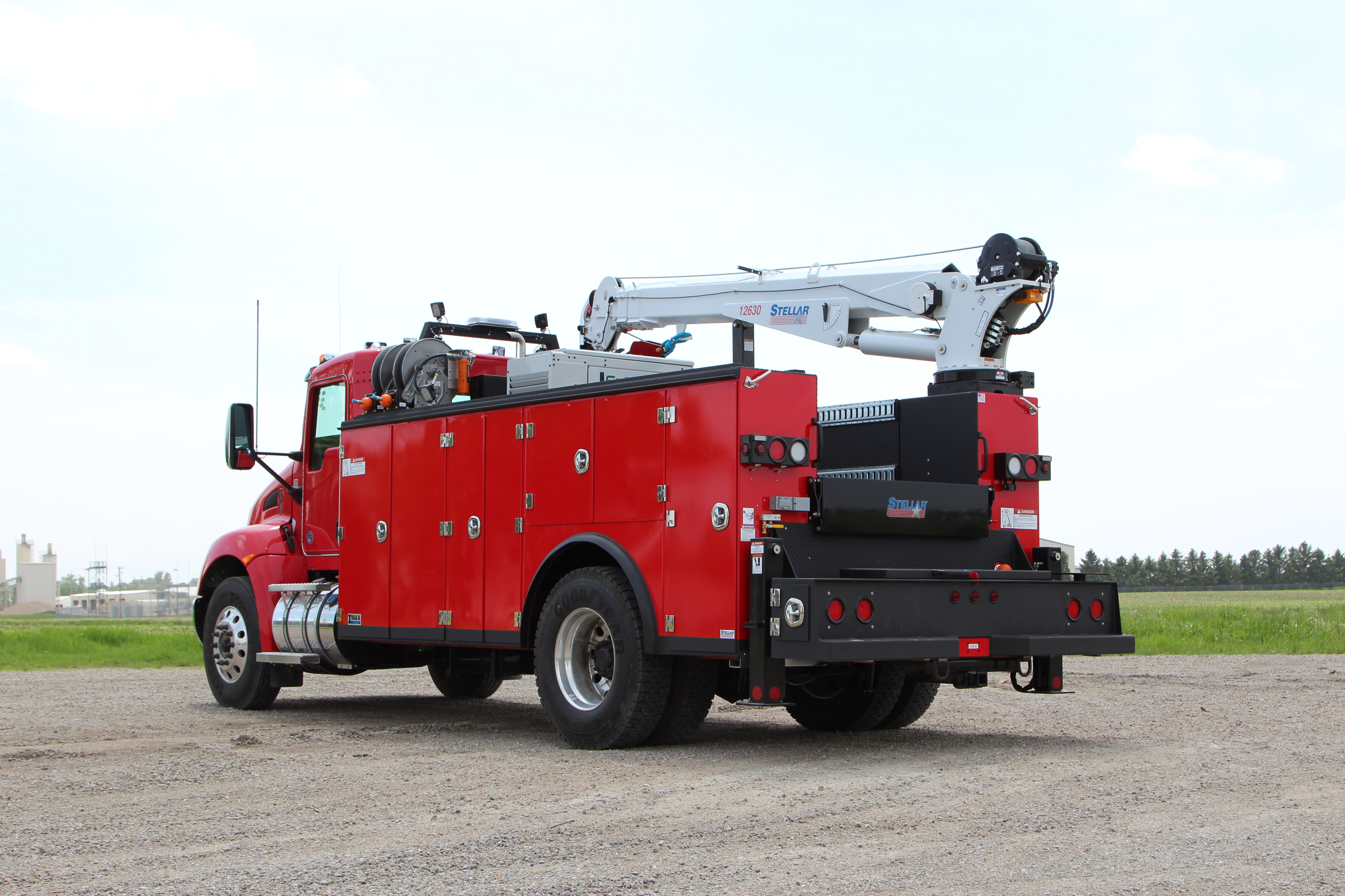 Stellar Industries 12630 Telescopic Service Cranes