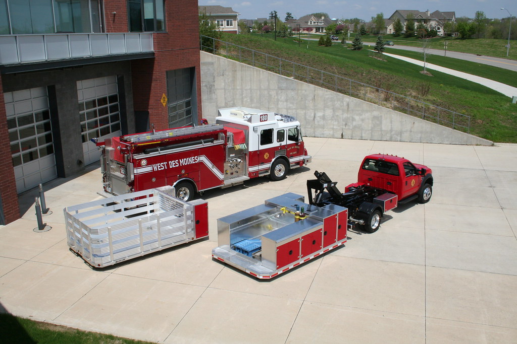 Stellar Industries 24,000 Shuttle Hooklift