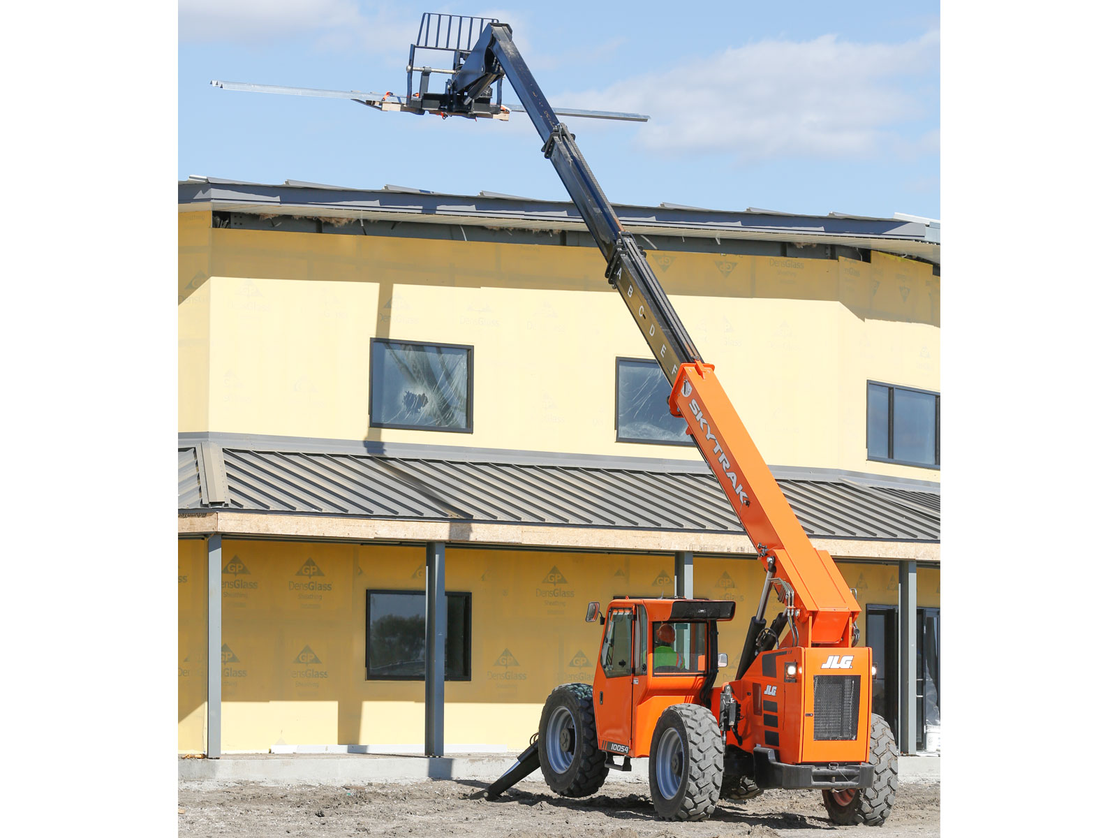 JLG 10054