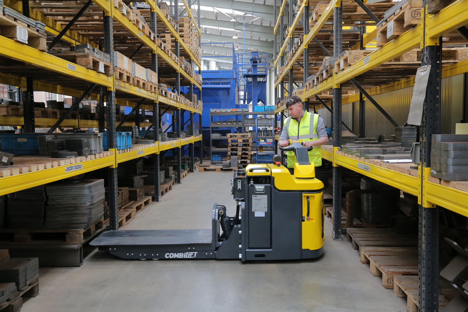 Aisle Master Combi PPT HC Powered Pallet Truck