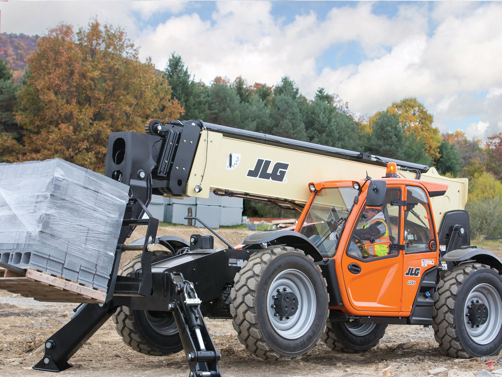 JLG 1255