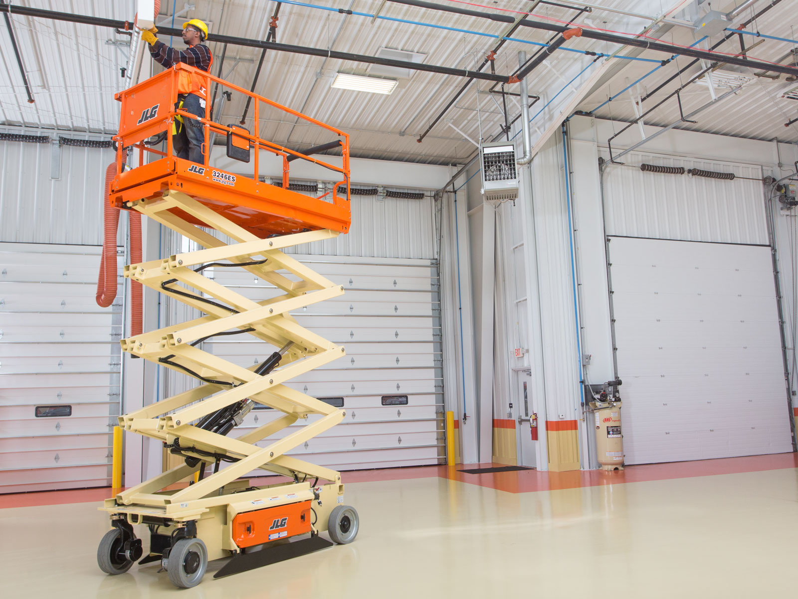 JLG 3246ES