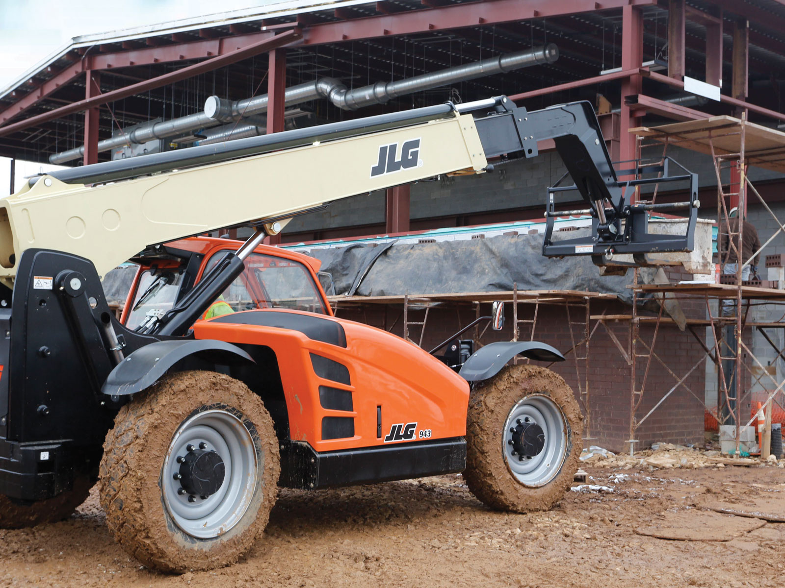 JLG 943