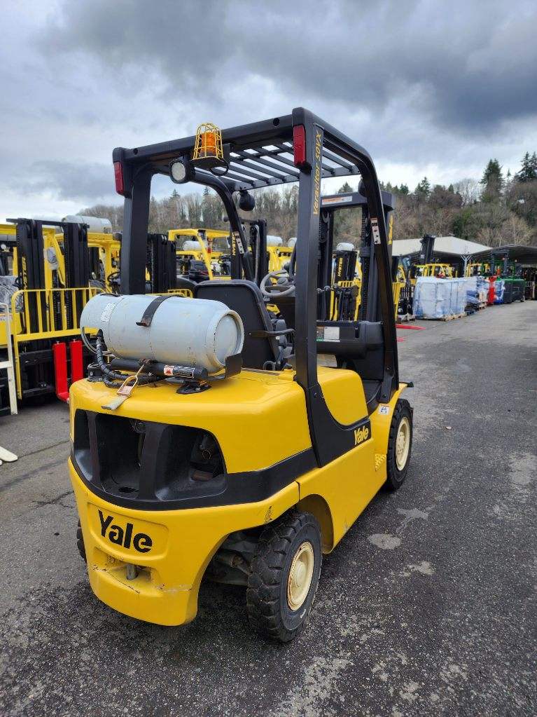 2016 Yale GP050V