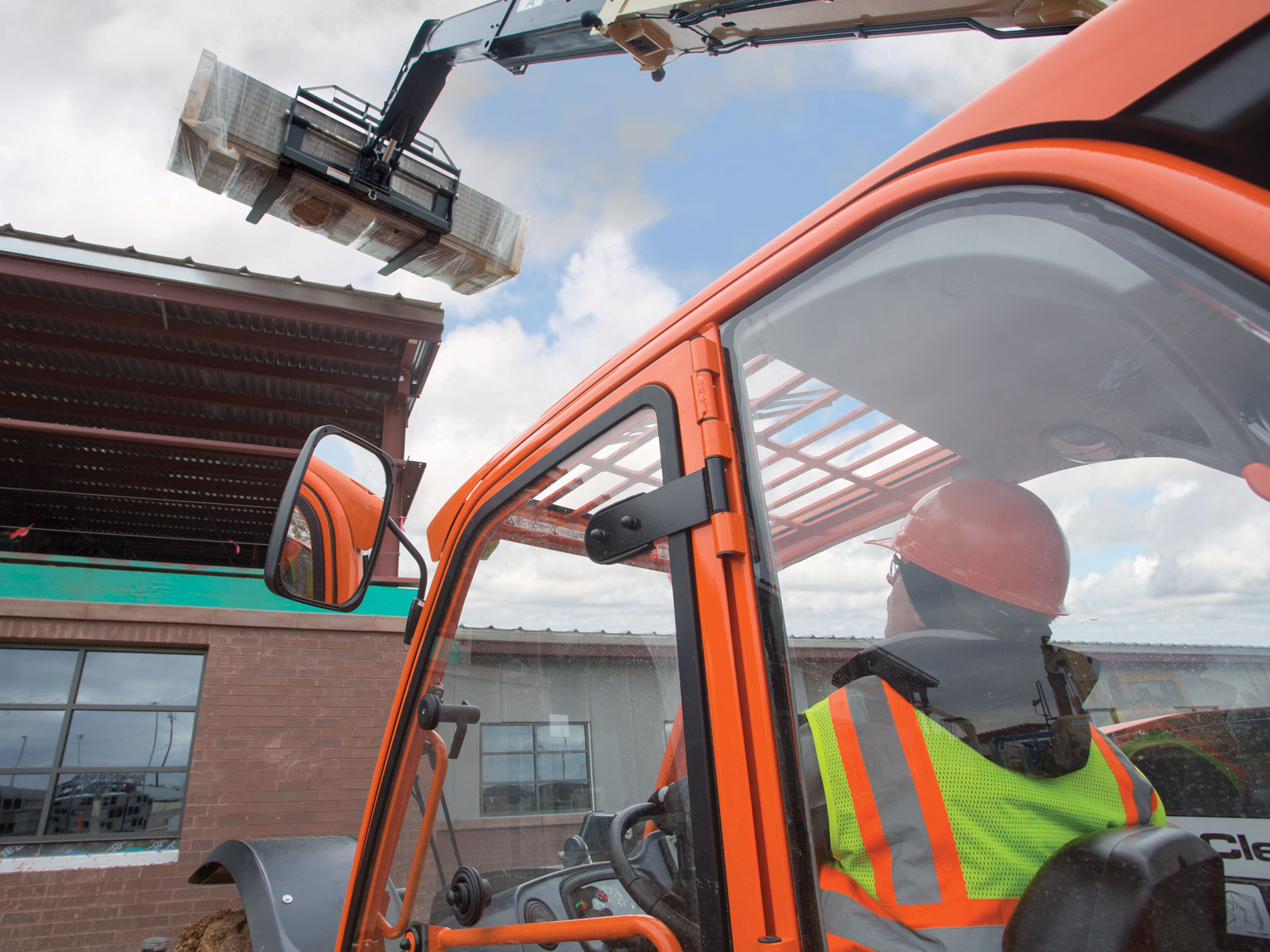 JLG 943