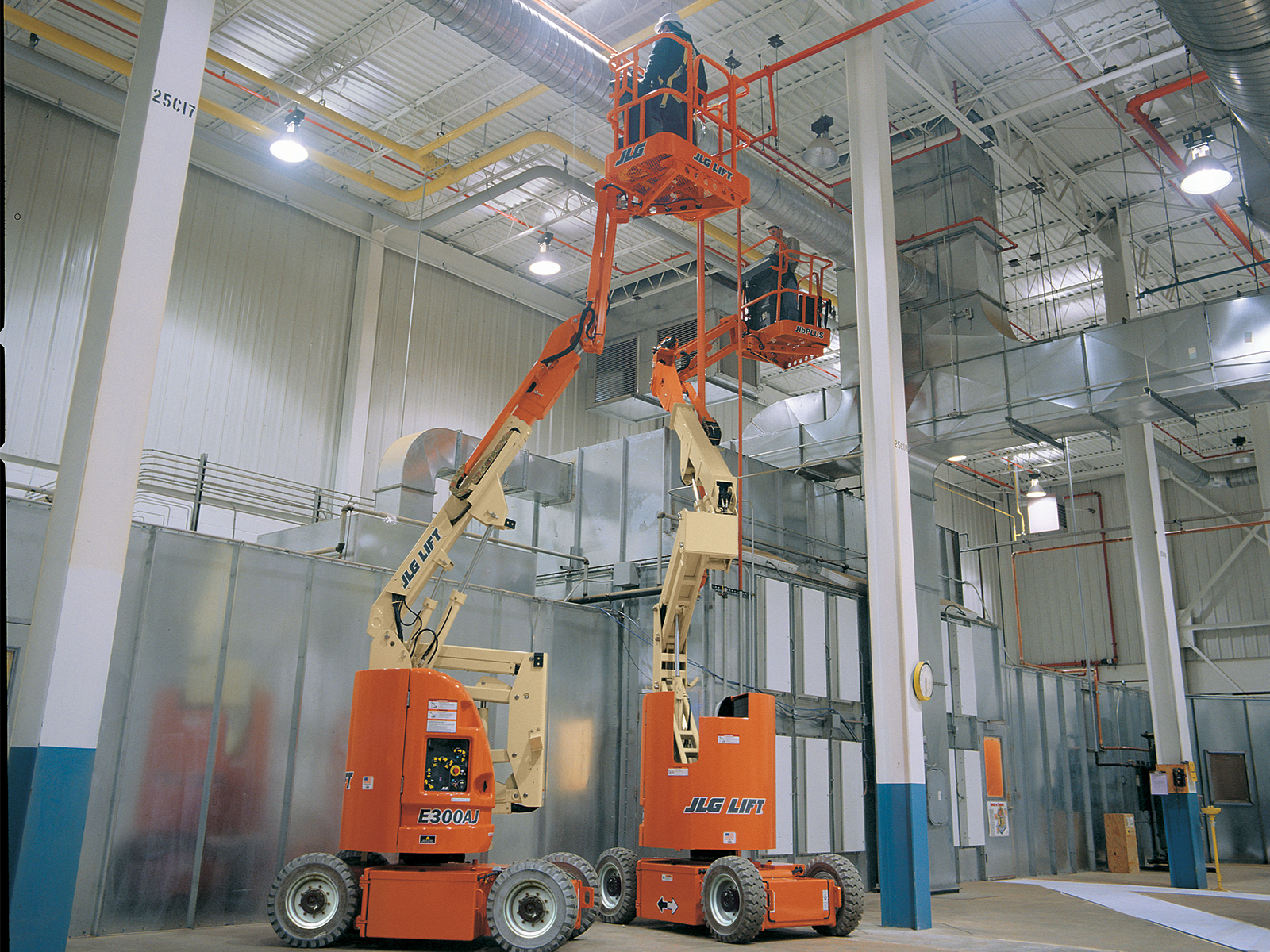JLG E300AJP