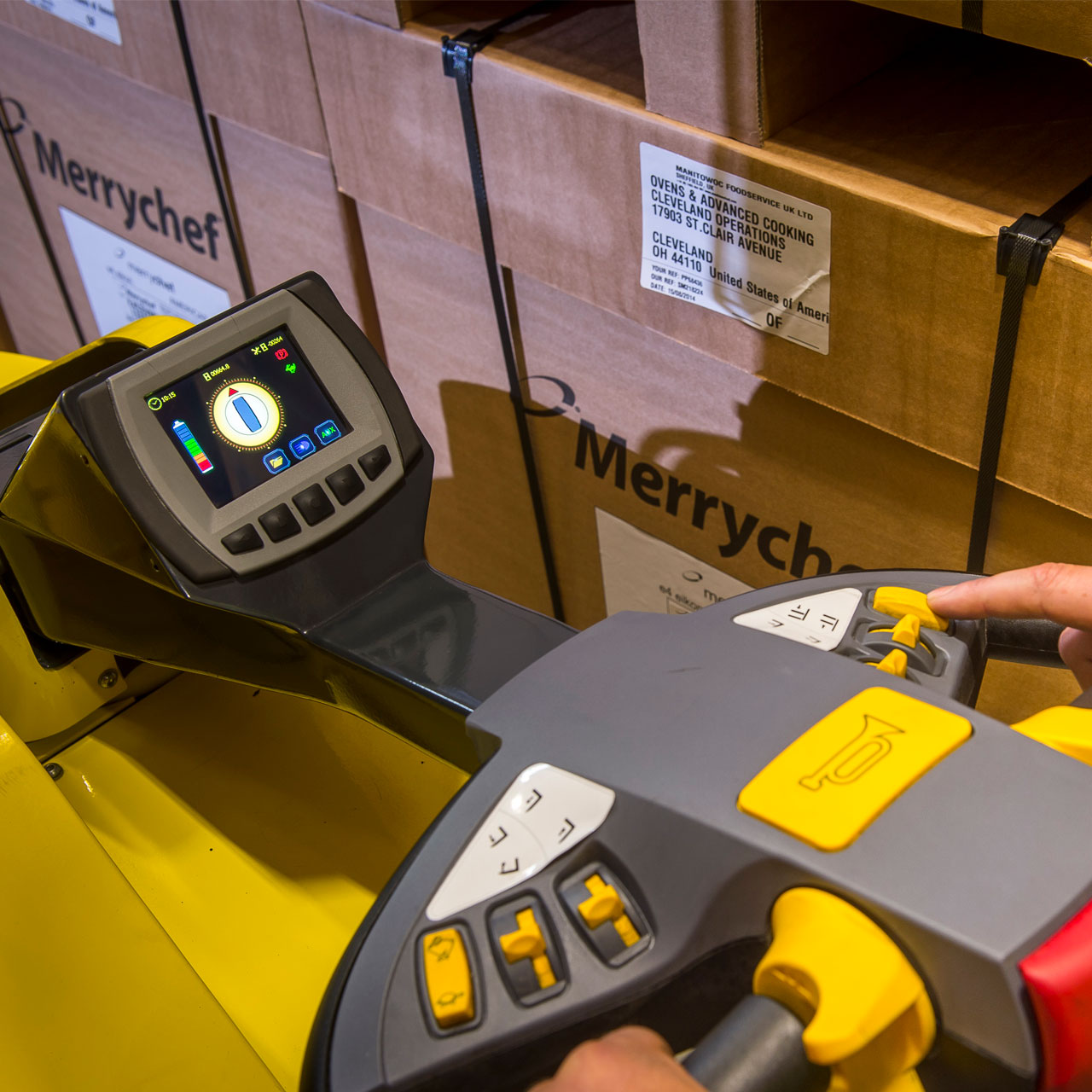 Aisle Master Combi WR Walkie Reach Stacker