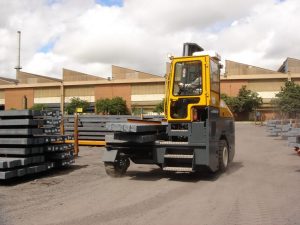 Combilift C25,000