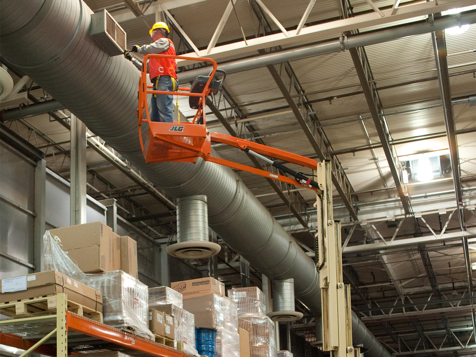 JLG T26E
