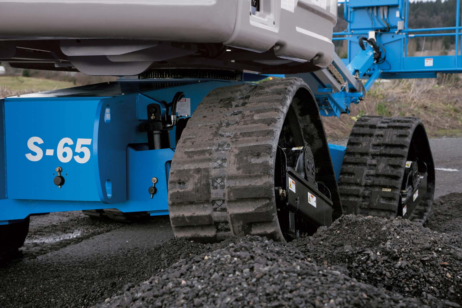 Genie S-60X and S-65