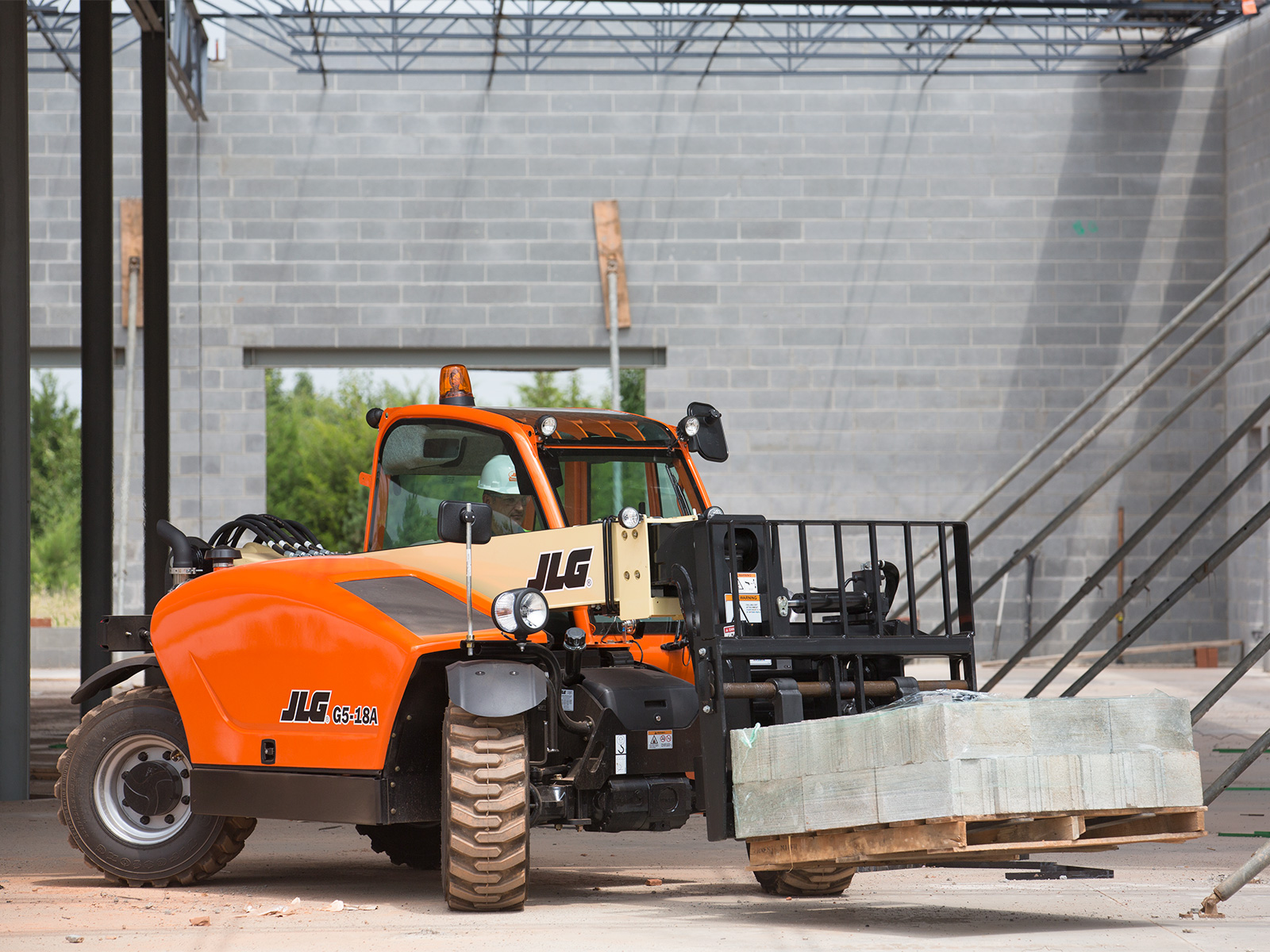 JLG G5-18A