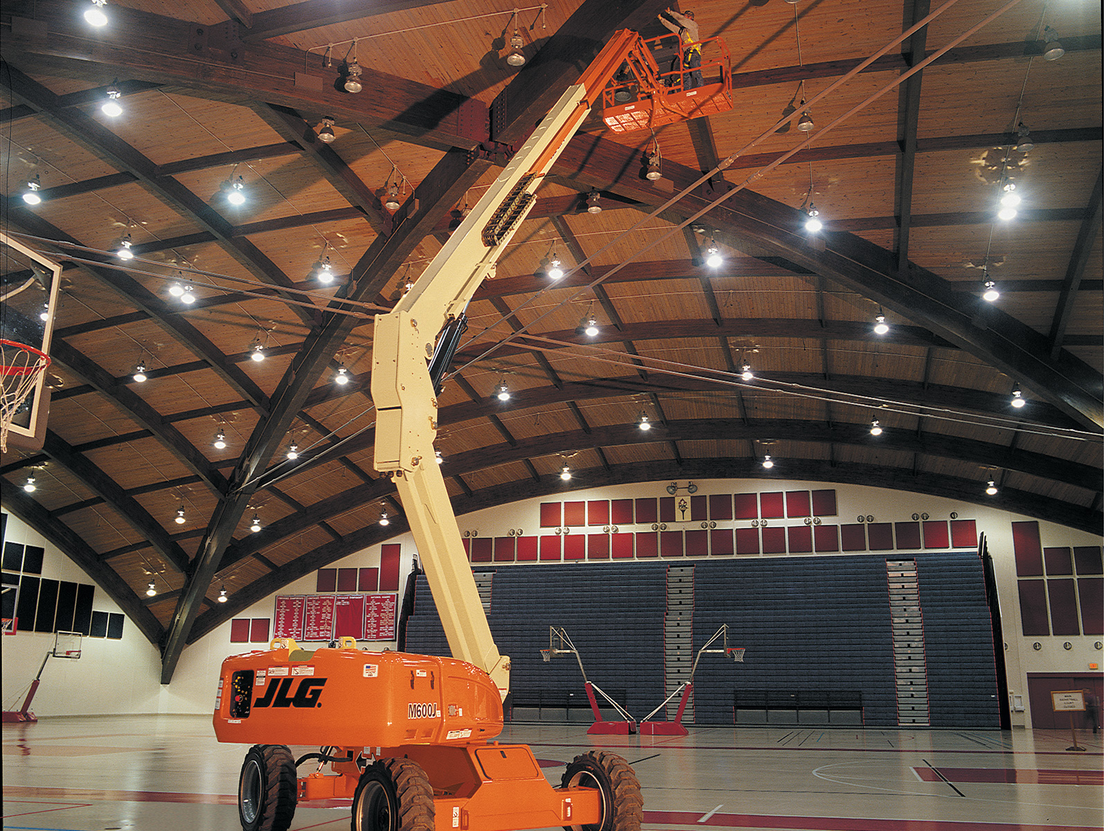 JLG M600J