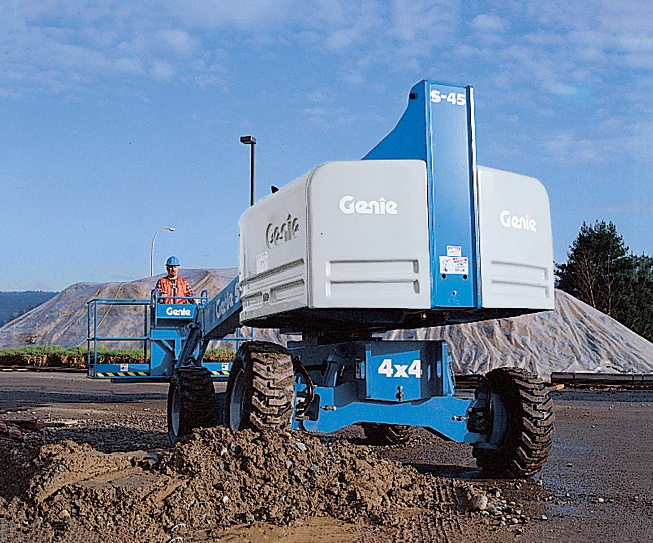 Genie S-40 and S-45