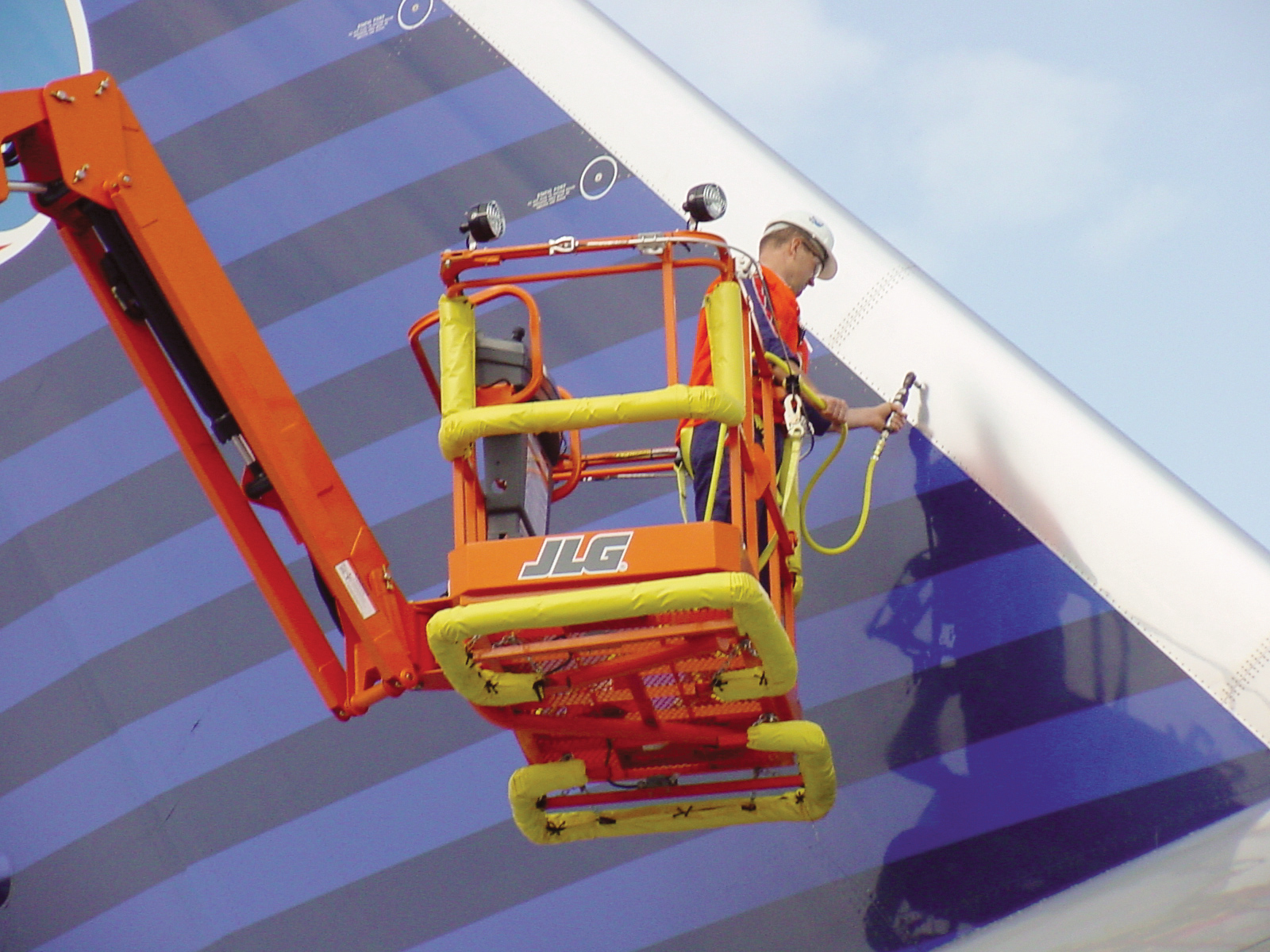 JLG 740AJ