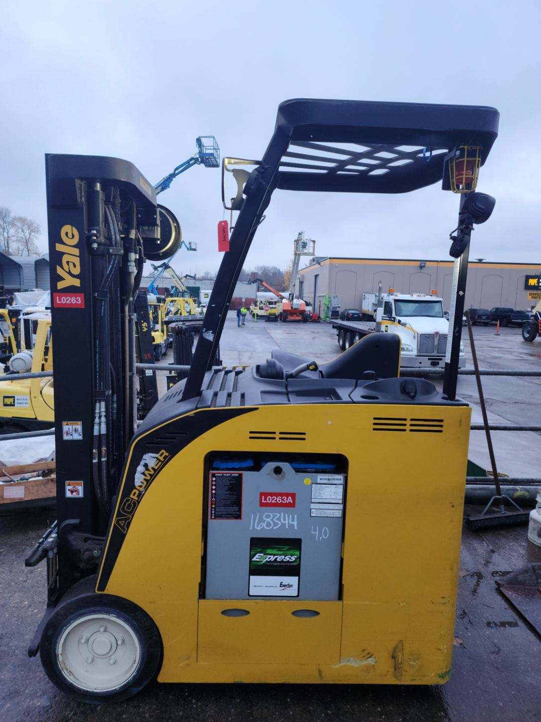 2018 Yale ESC040